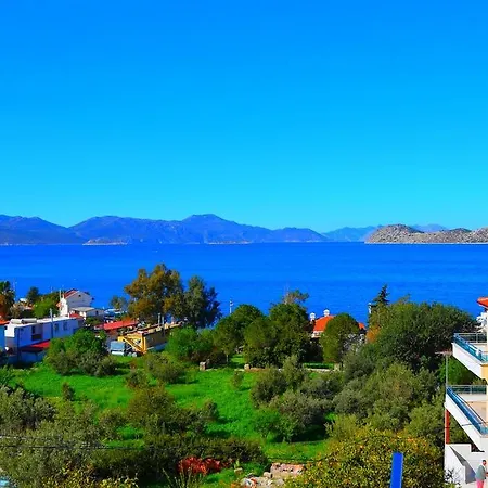 Lotus & Restaurant Δωμάτια σε οικογενειακή κατοικία *